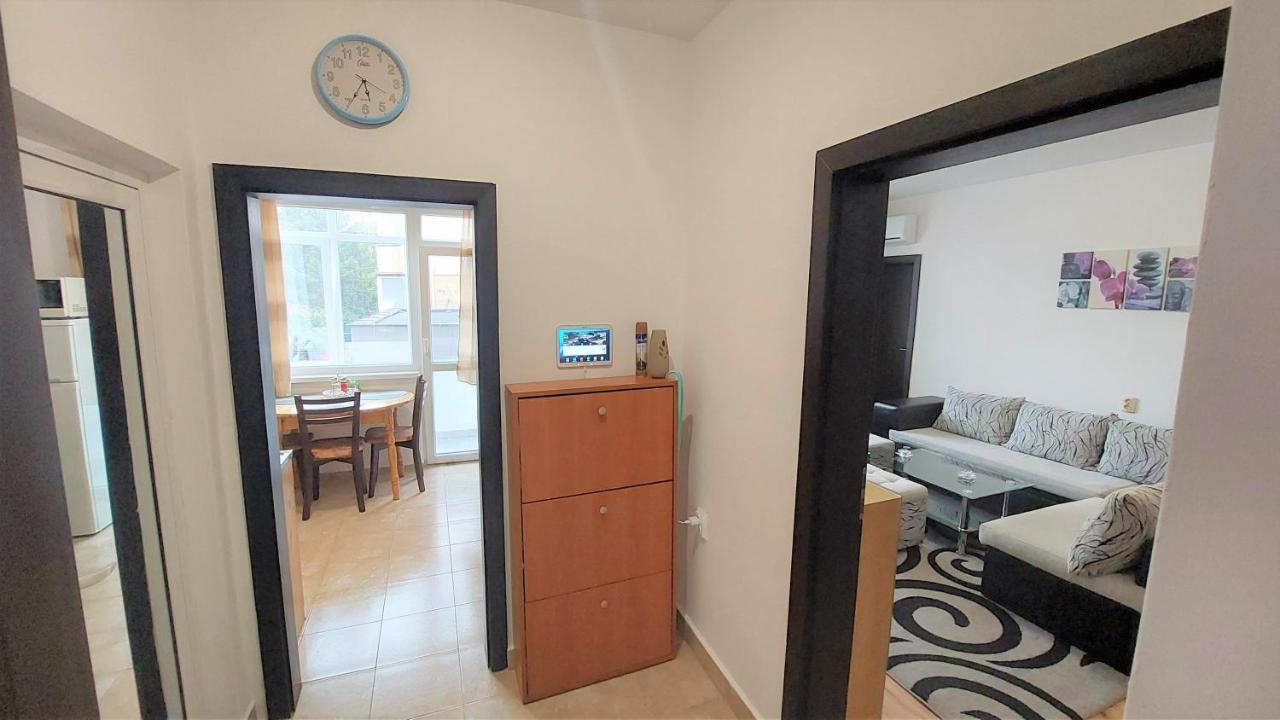 3 Rooms Apartment, Top Center, 1St Floor, Aubg, Free Parking, Pc I5 Ssd, 3 Led Tvs 200 Channels, Wifi, Terrace, Easy-Late Check-In, Stay Before Greece Blagoevgrad Luaran gambar