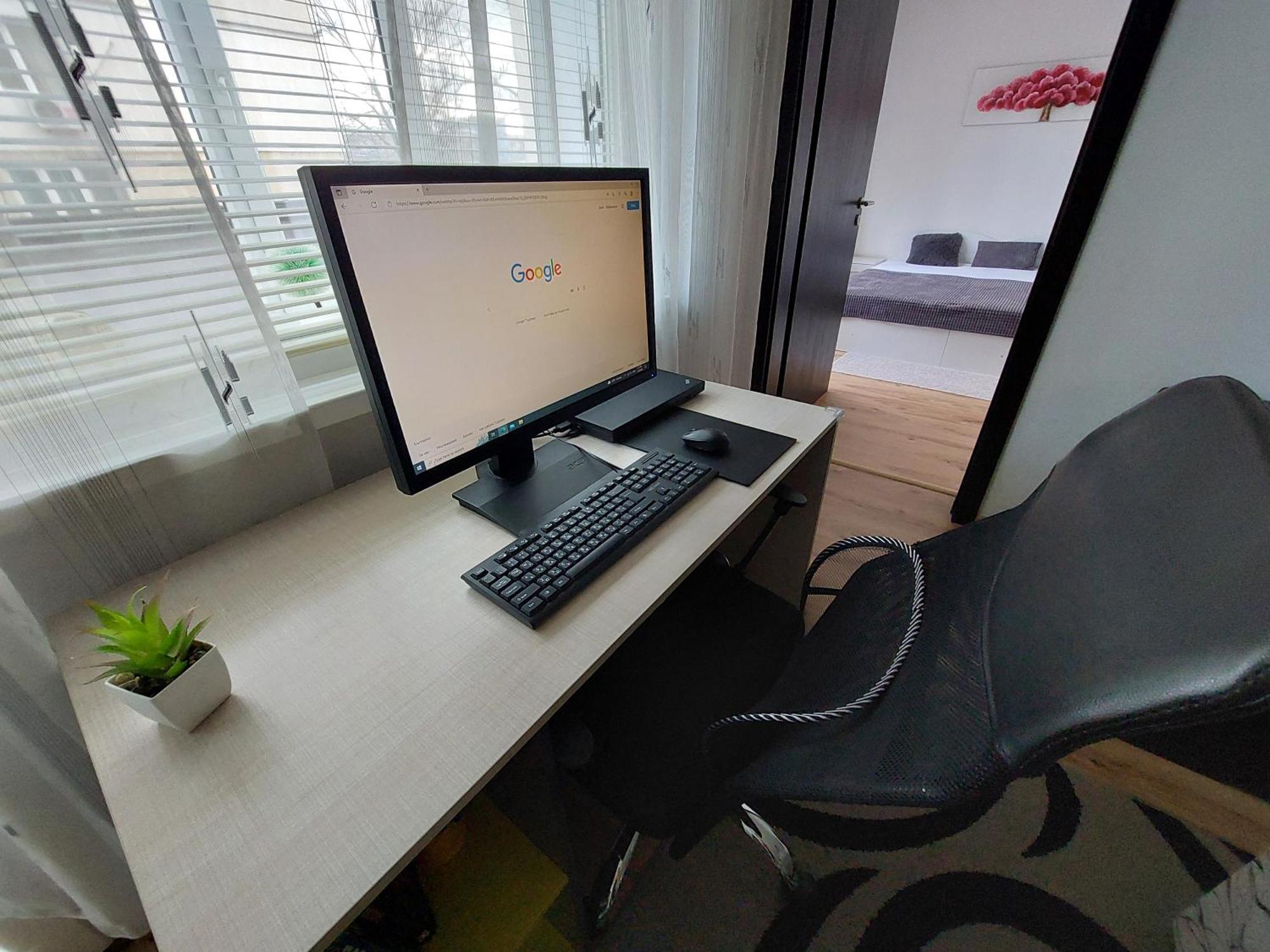 3 Rooms Apartment, Top Center, 1St Floor, Aubg, Free Parking, Pc I5 Ssd, 3 Led Tvs 200 Channels, Wifi, Terrace, Easy-Late Check-In, Stay Before Greece Blagoevgrad Luaran gambar